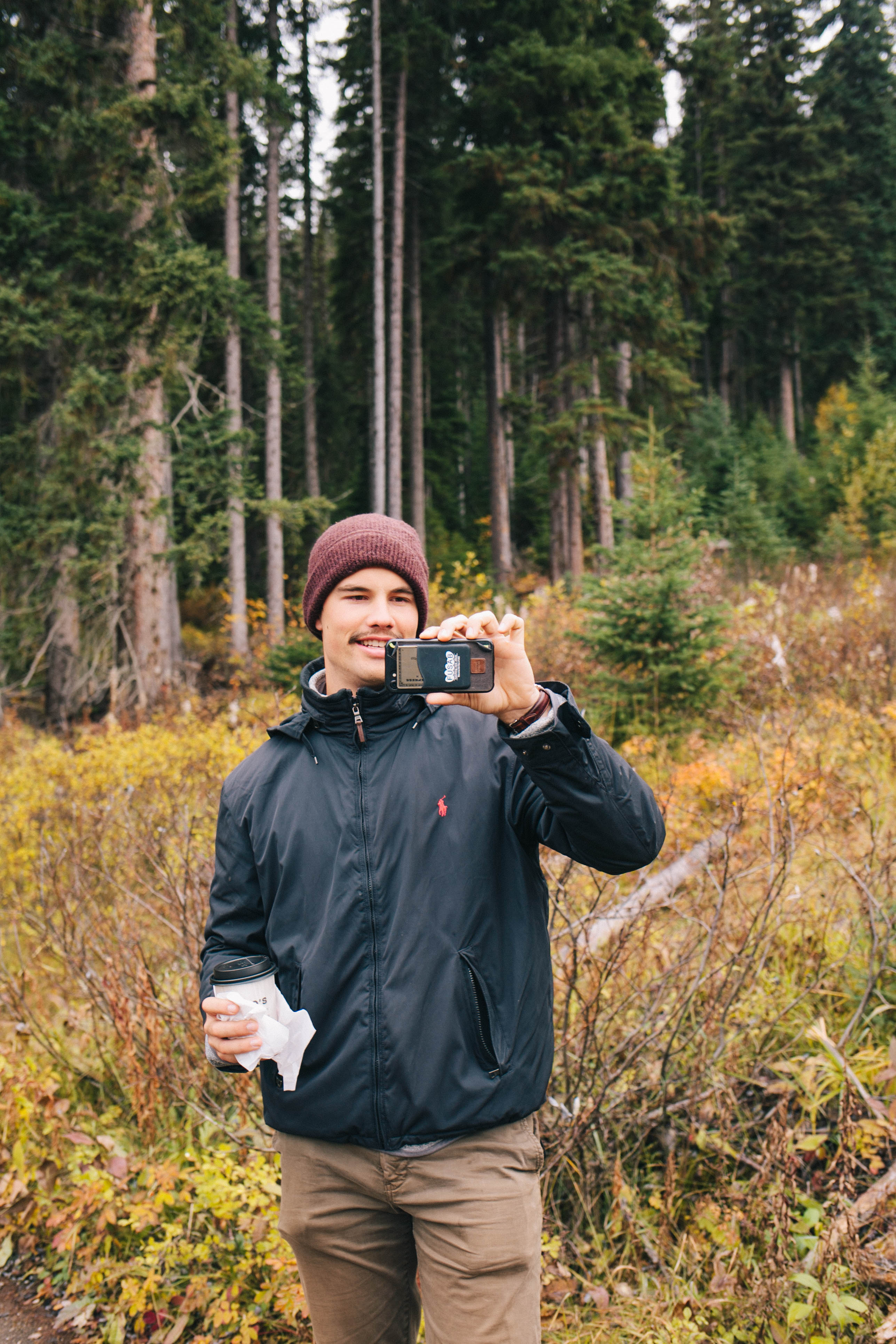 Banff Travel Guide on Rachellaurenlucy.com. Where to stay in Banff, what to do in Banff and where to eat in Banff. Our fall trip to Banff was a dream and we rounded up our favorite Banff lakes and hotels for you. Plus, we tell you when to go to Banff and how to get there!